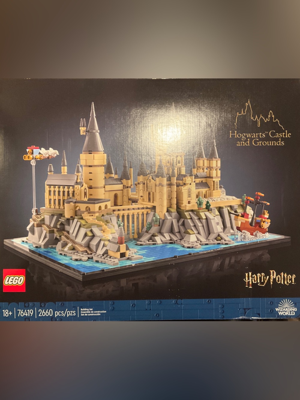 LEGO Hogwarts Castle Display Set - Tan and Blue